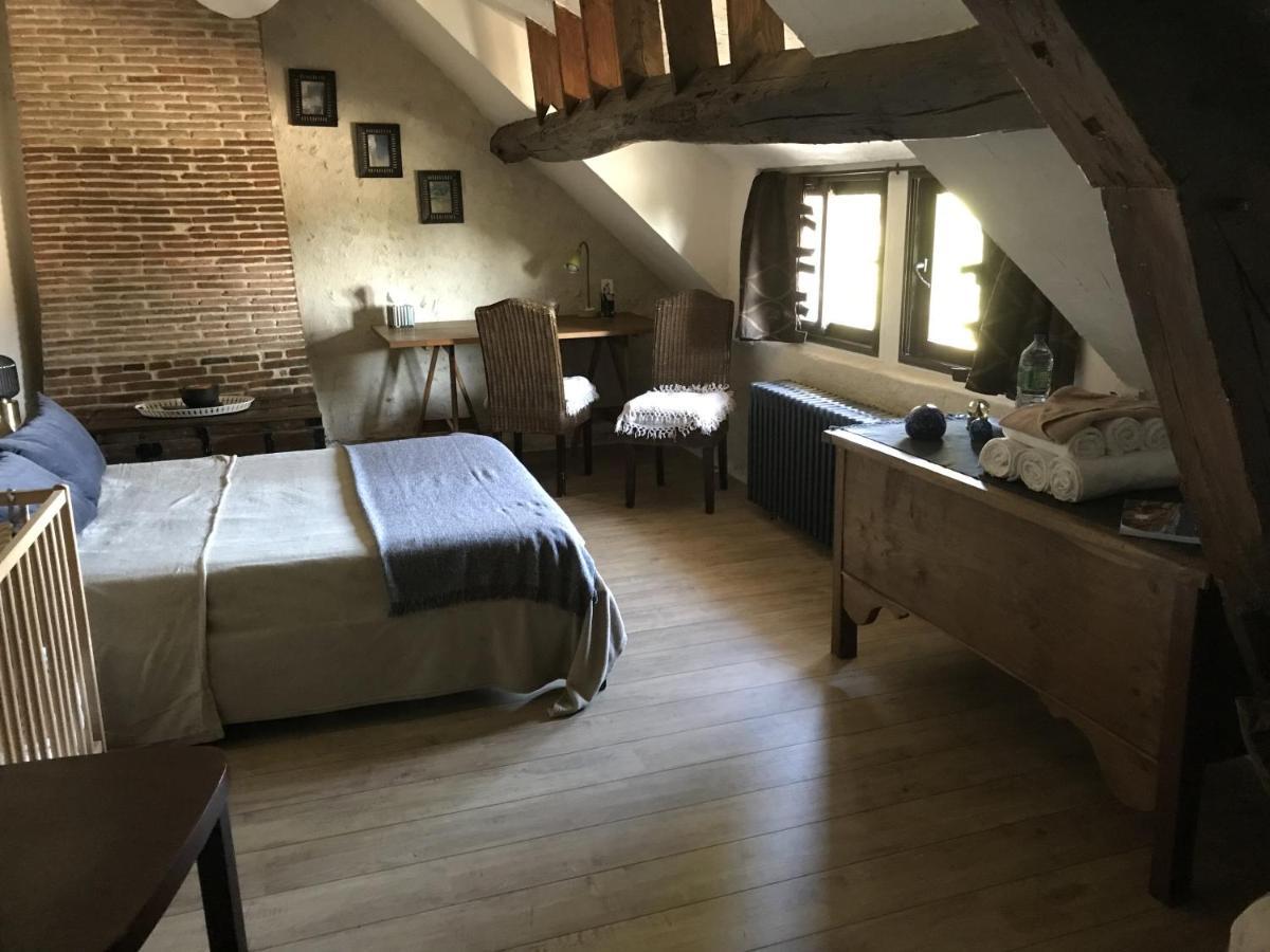 Chambre D'Hotes Chez Gustave & Compagnie Choussy Bagian luar foto