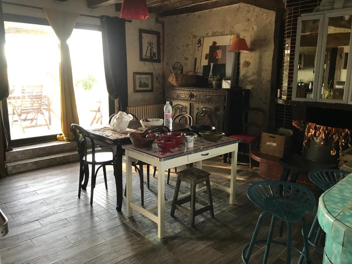 Chambre D'Hotes Chez Gustave & Compagnie Choussy Bagian luar foto