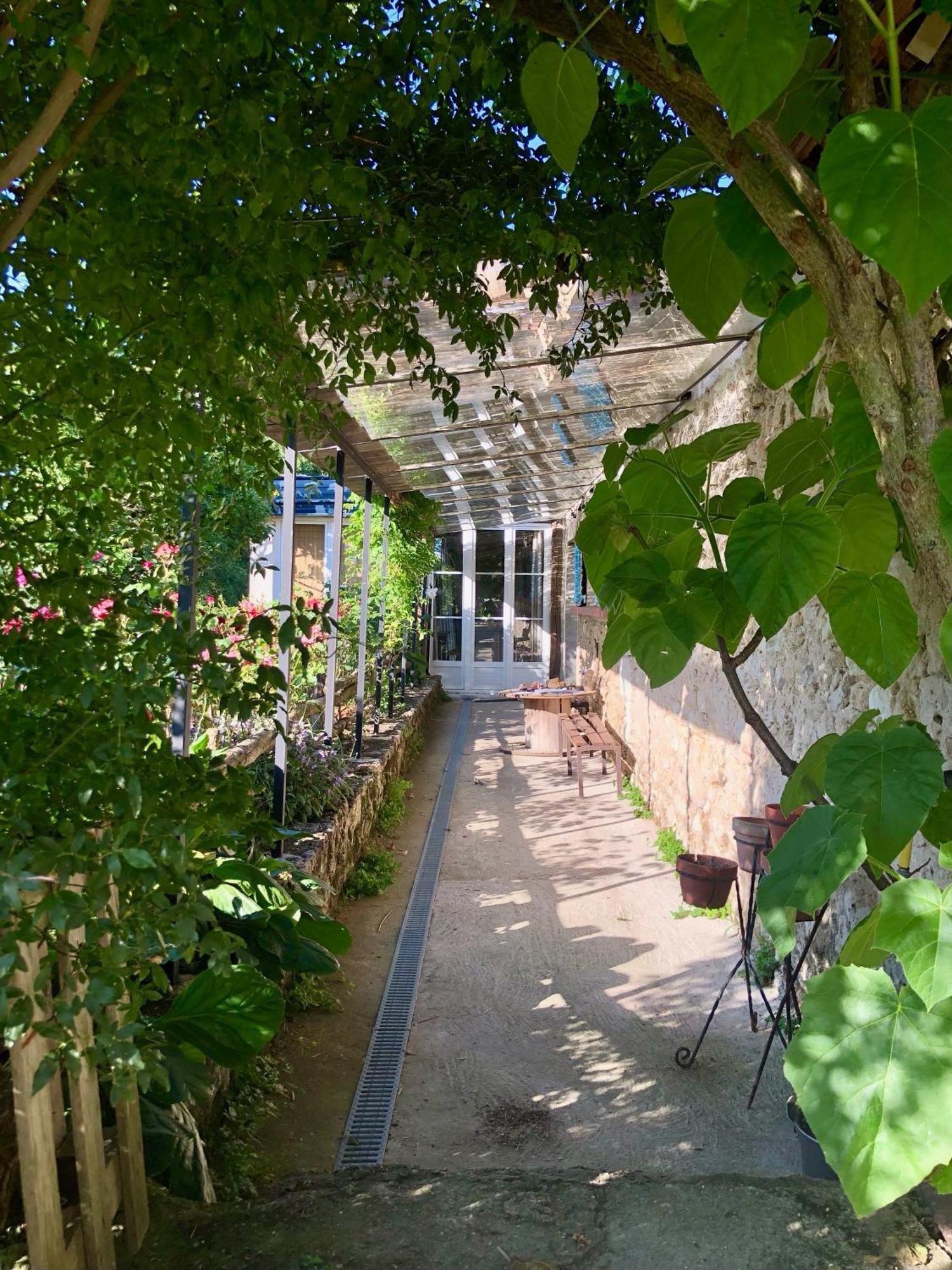 Chambre D'Hotes Chez Gustave & Compagnie Choussy Bagian luar foto